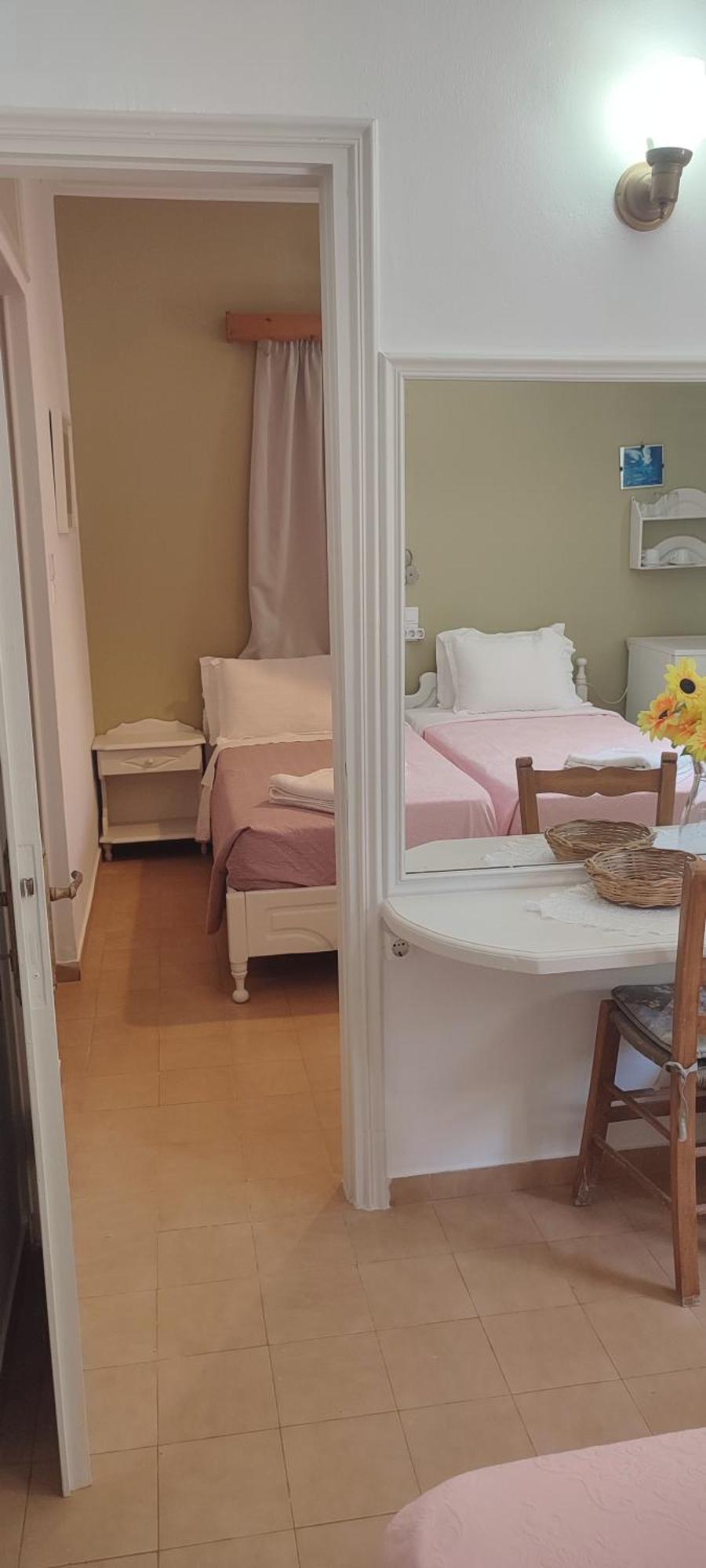 Krinelos Rooms スカラ・エレソス エクステリア 写真